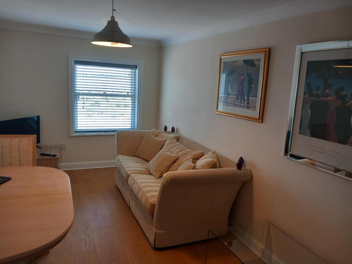 Victoria Quays Apartments, Apartment *